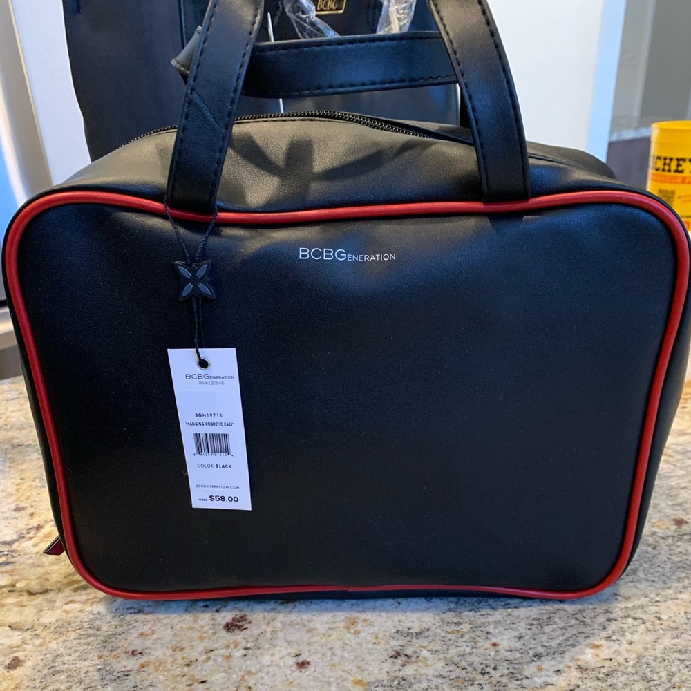 BCBGENERATION COSMETIC BAG BLACK WITH RED PIPING